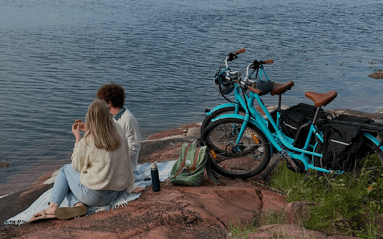 If you want to explore the Åland Islands in a fun, effortless, and eco-friendly way, renting an e-bike from EasyRent is the perfect option. 